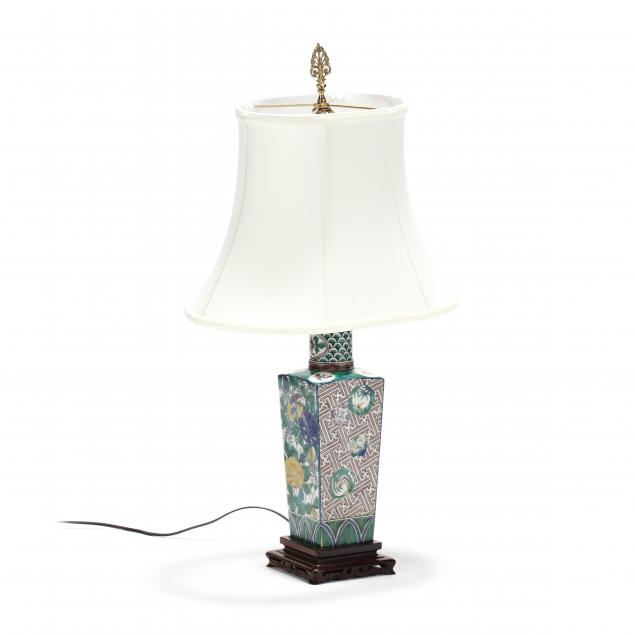 a-japanese-porcelain-yoshidaya-kutani-vase-lamp