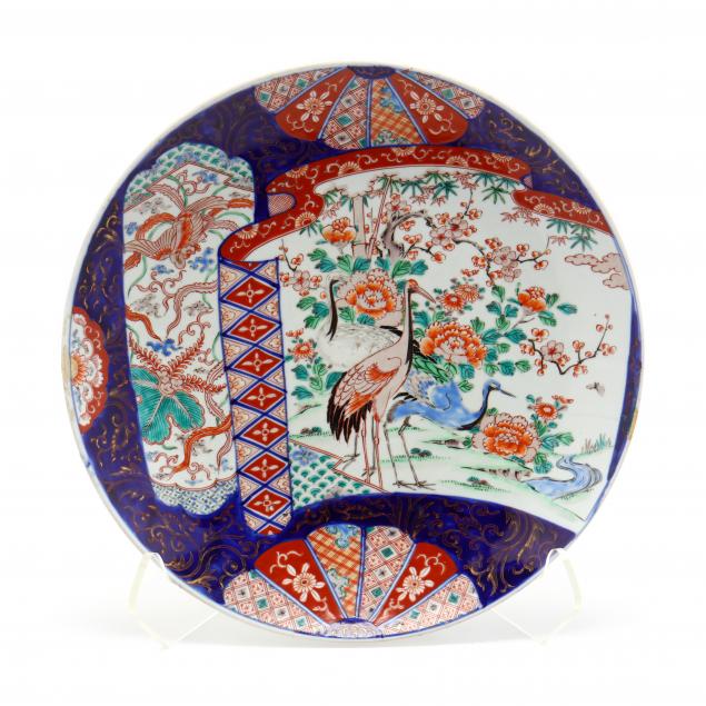 a-large-japanese-imari-porcelain-charger