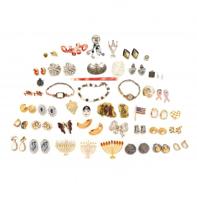 group-of-costume-jewelry-jewelry-box