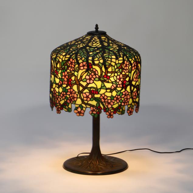 a-large-cherry-blossom-patterned-stained-glass-table-lamp