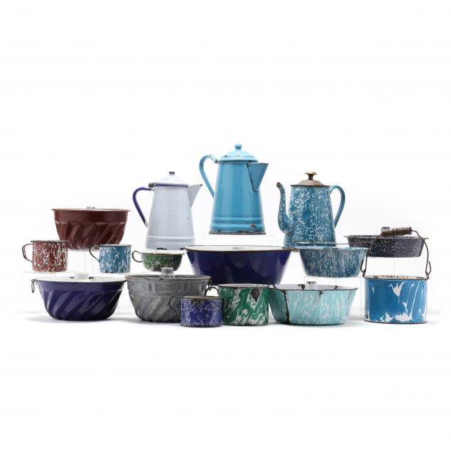 group-of-vintage-graniteware-featuring-molds-16