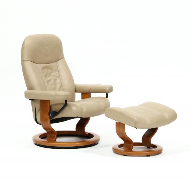 ekornes-stressless-leather-lounge-chair-and-ottoman