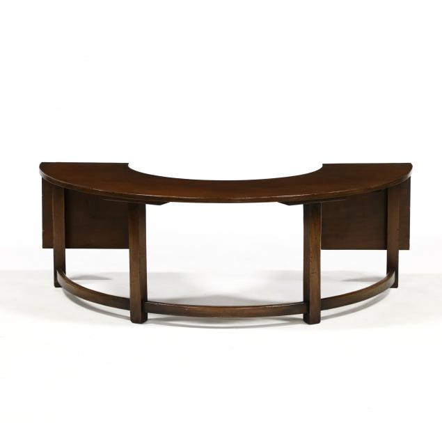 chippendale-style-diminutive-mahogany-wine-tasting-table