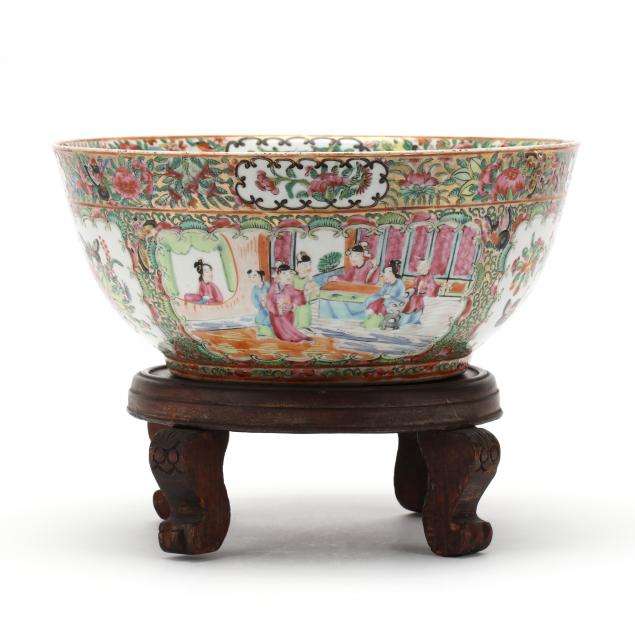 a-chinese-export-porcelain-rose-medallion-center-bowl