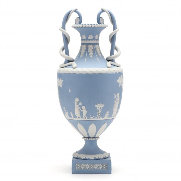 wedgwood-snake-handled-vase-20th-century-limited-edition