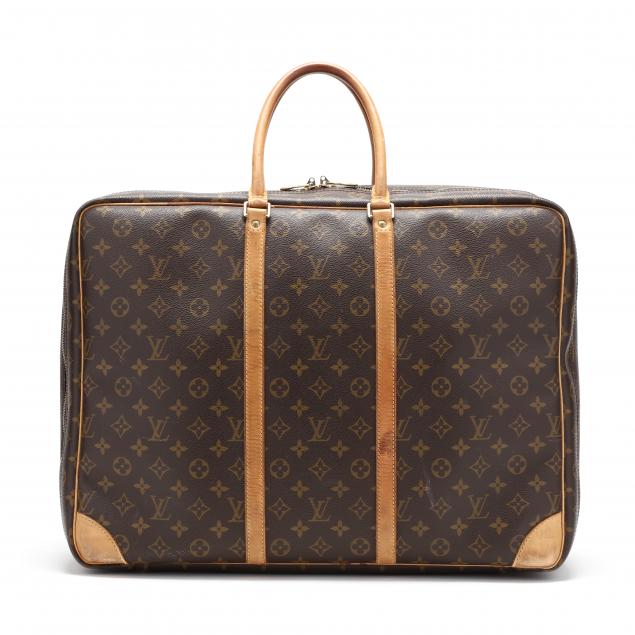 Lot - COLLECTION OF LOUIS VUITTON SOFT CASE LUGGAGE