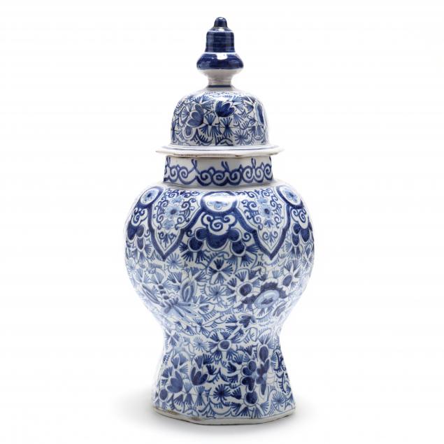 a-delft-blue-and-white-covered-mantel-vase-i-de-klaauw-i-factory
