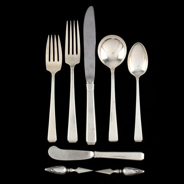 towle-i-craftsman-i-sterling-silver-flatware-service