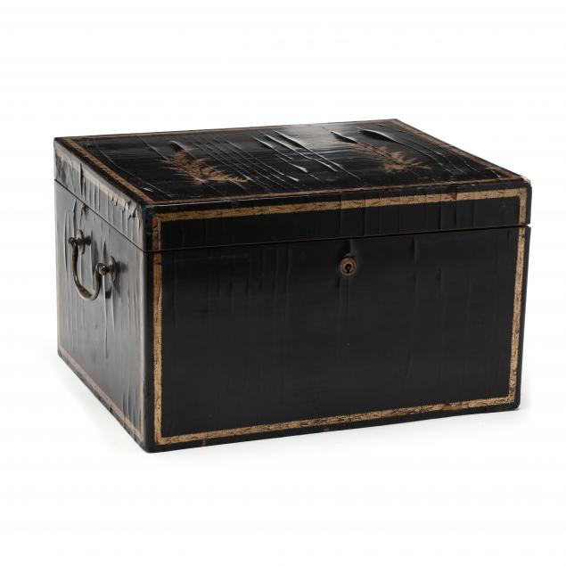 antique-black-lacquer-humidor