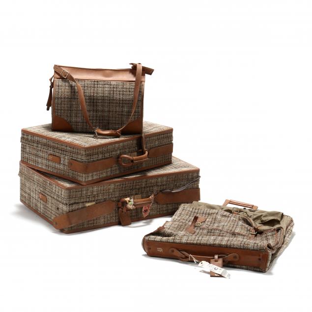 Four Pieces of Vintage Hartmann Luggage (Lot 3192 - March Estate