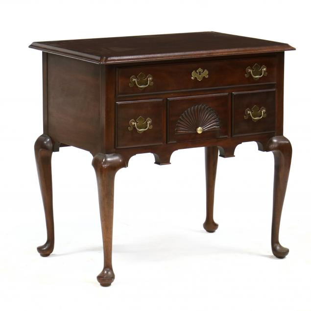 henkel-harris-queen-anne-style-mahogany-lowboy