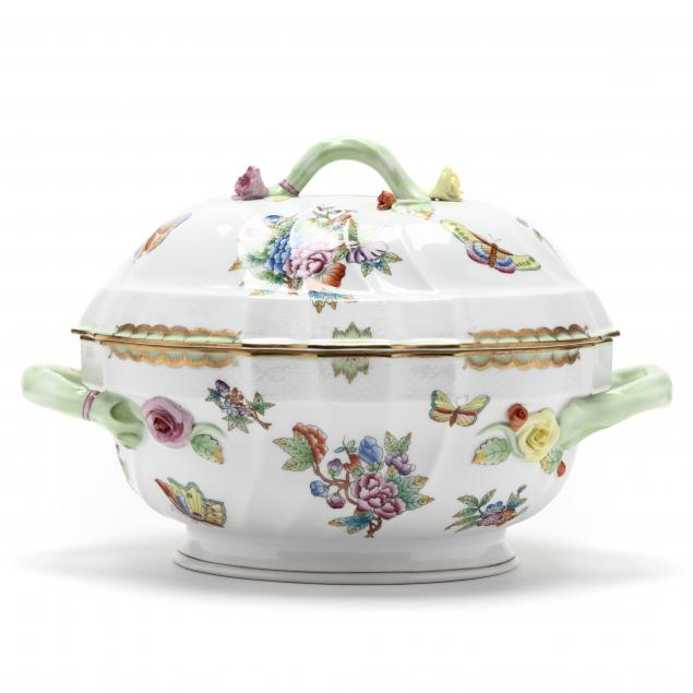 herend-i-queen-victoria-i-oblong-covered-serving-dish