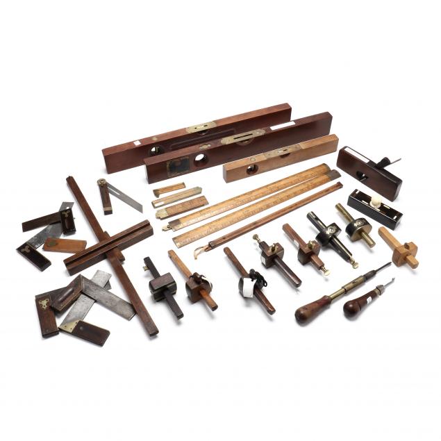 grouping-of-woodworking-tools-and-accessories