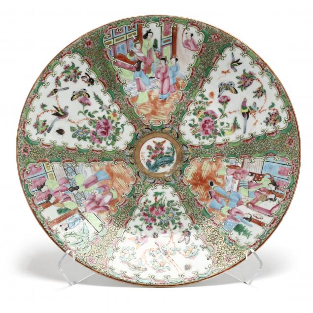 a-large-chinese-export-porcelain-rose-medallion-charger