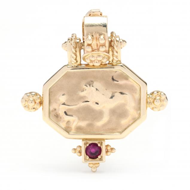 classical-style-yellow-gold-and-gem-set-pendant