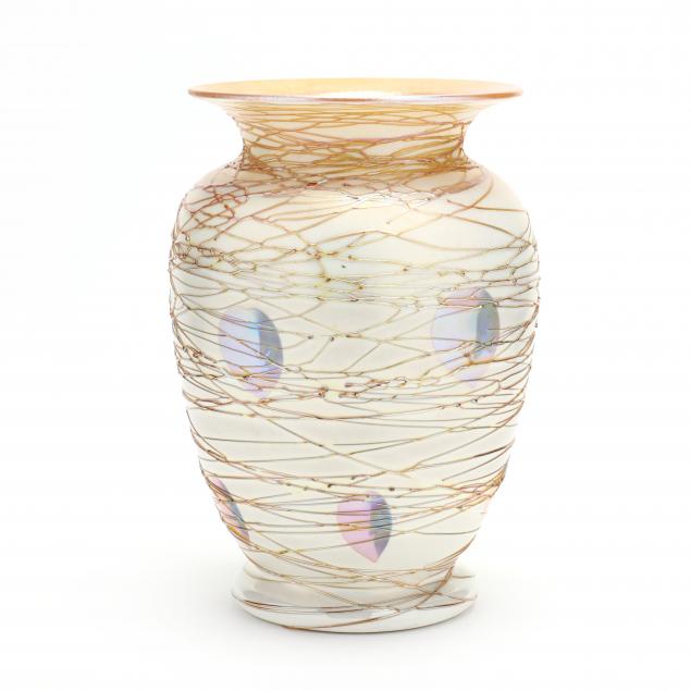 attributed-to-durand-leaf-and-vine-art-glass-vase