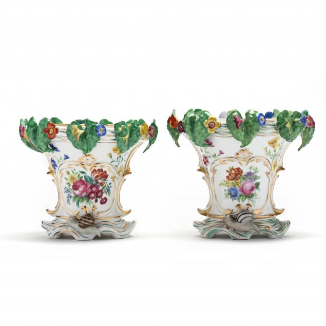 A Pair Of Continental Porcelain Vases Lot 1087 The Holiday Estate Auctiondec 16 2021 10 00am