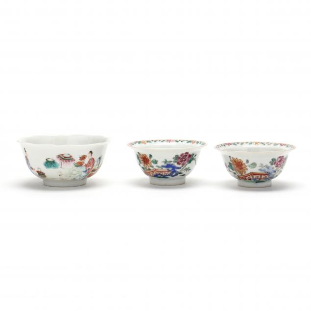 a-group-of-three-chinese-export-tea-bowls