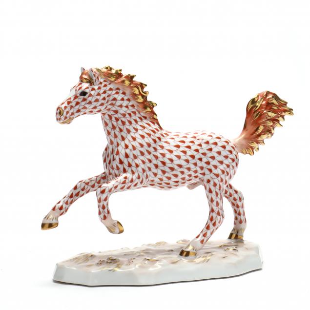 herend-porcelain-fishnet-galloping-horse