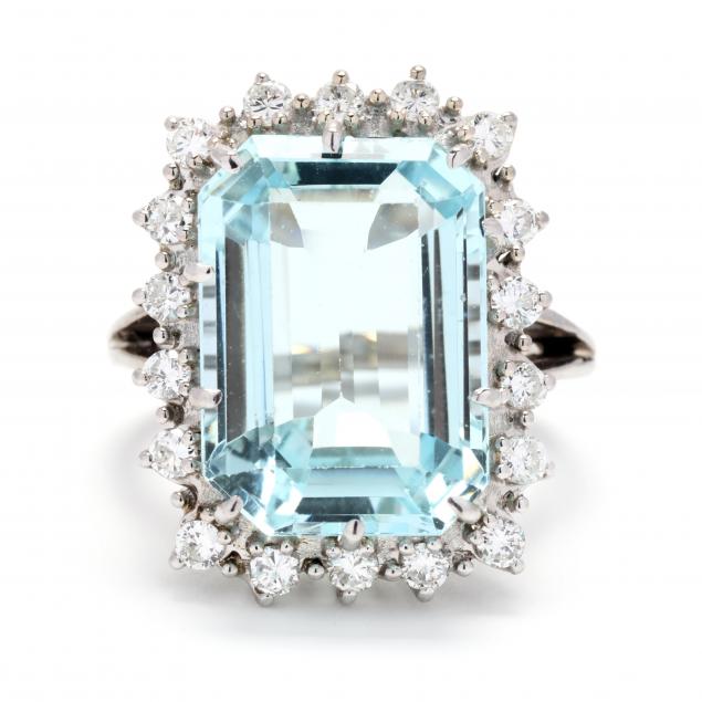 white-gold-aquamarine-and-diamond-ring