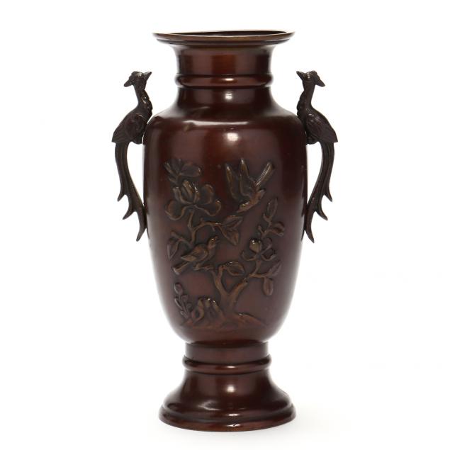 a-japanese-bronze-vase