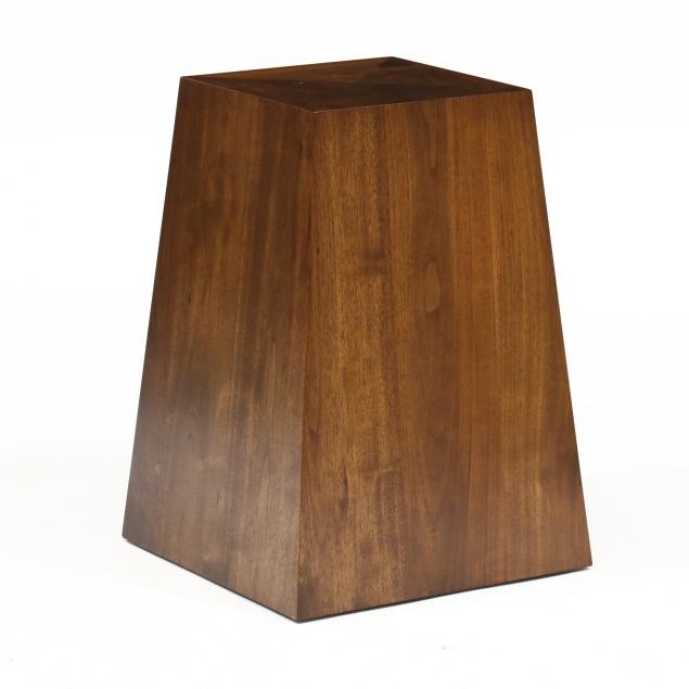 custom-walnut-tapered-pedestal