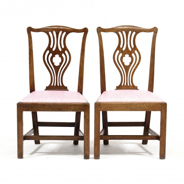 pair-of-new-england-chippendale-mahogany-side-chairs