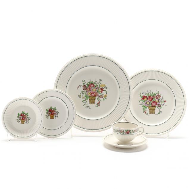 a-wedgwood-i-belmar-i-large-dinner-service-and-tea-service