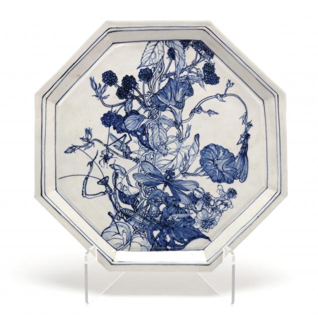 ikuta-susumu-japanese-b-1934-hexagonal-blue-and-white-charger