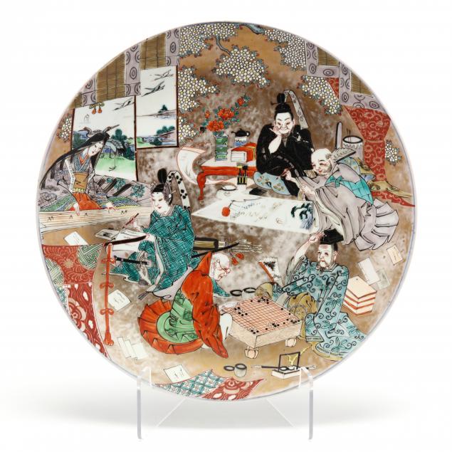 a-japanese-porcelain-charger-with-figures