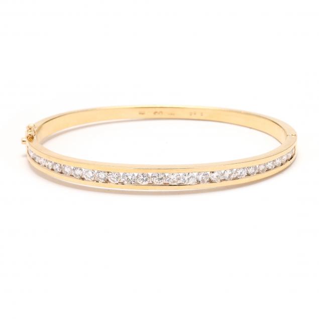 gold-and-diamond-bangle-bracelet