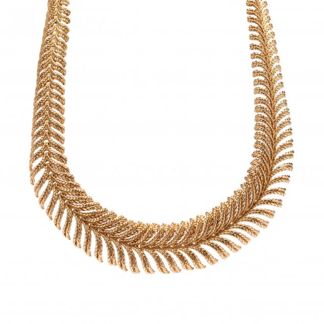 vintage-gold-necklace-boucheron