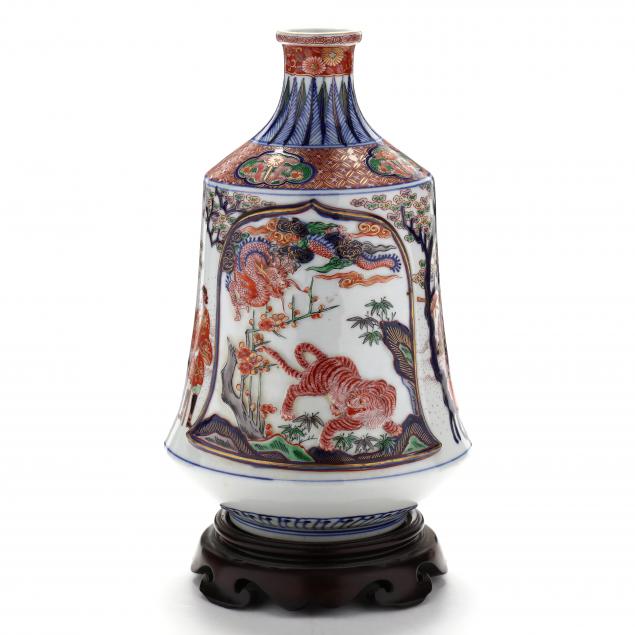 a-japanese-imari-molded-porcelain-bottle-vase