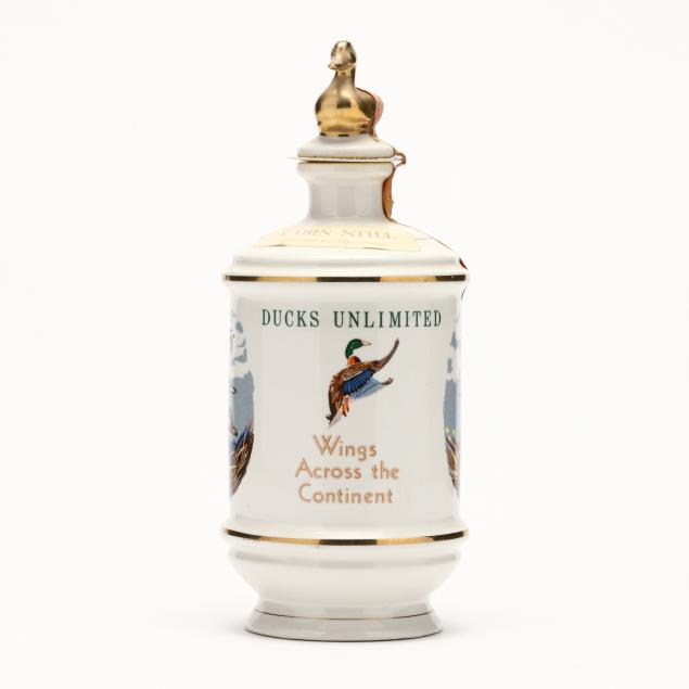 old-cabin-still-whiskey-in-ducks-unlimited-porcelain-decanter