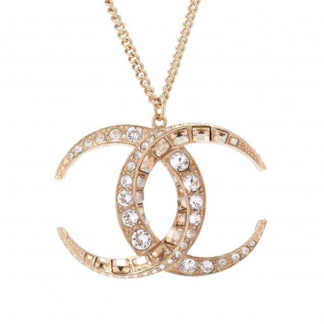 chanel-crescent-moon-long-chain-necklace