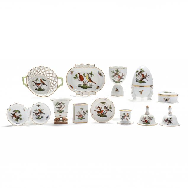 twelve-herend-i-rothschild-bird-i-tabletop-accessories