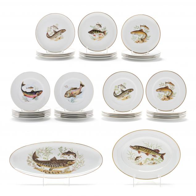 large-assembled-fish-service-depicting-fresh-water-fish