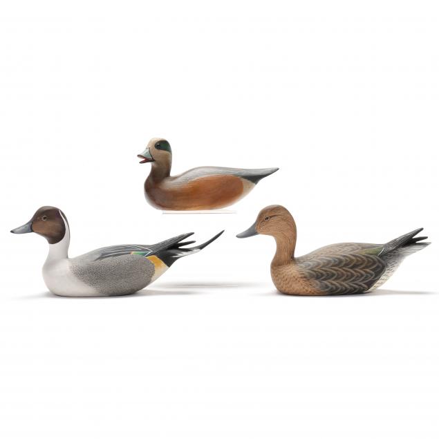 curtis-waterfield-va-1926-2017-three-miniature-duck-carvings