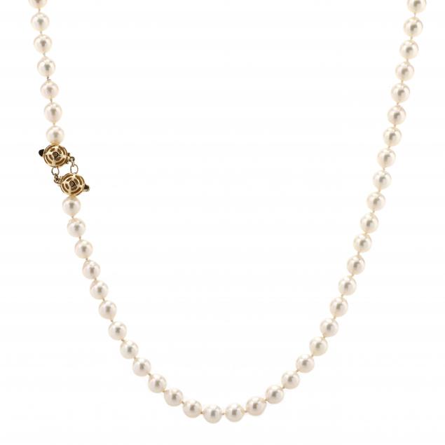 single-strand-pearl-necklace-with-gold-adjustable-clasp