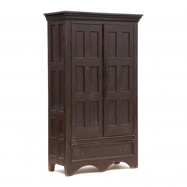 southern-painted-paneled-wardrobe