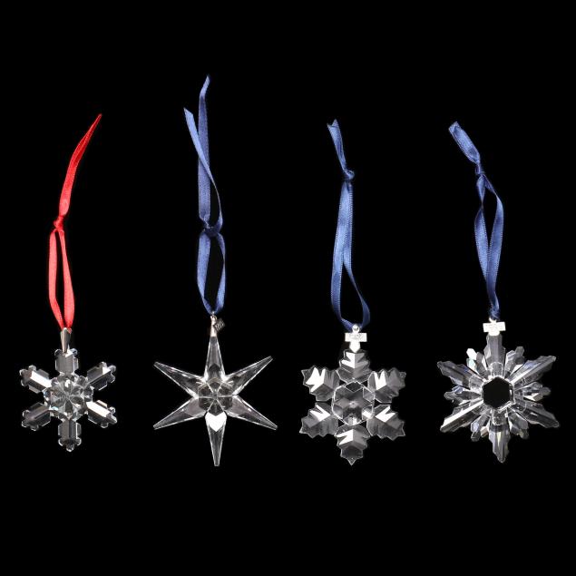 swarovski-collection-of-holiday-ornaments