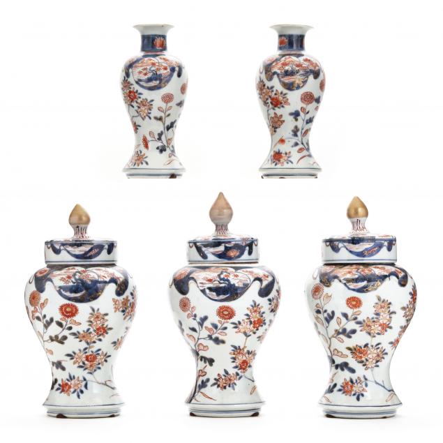 a-japanese-porcelain-imari-garniture-set