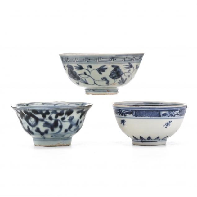 three-vietnamese-blue-and-white-bowls