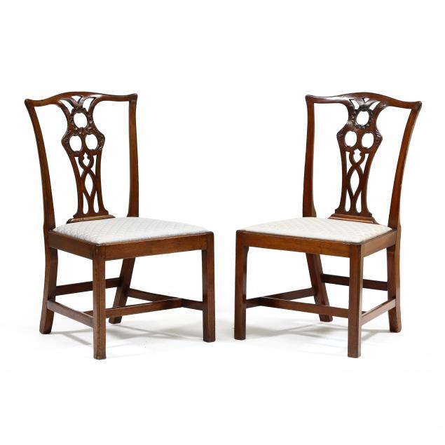 a-near-pair-of-virginia-chippendale-carved-mahogany-side-chairs