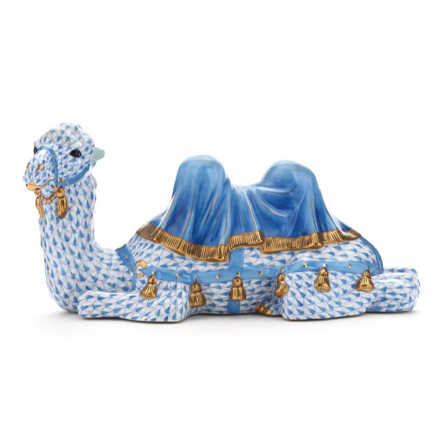 herend-recumbent-camel