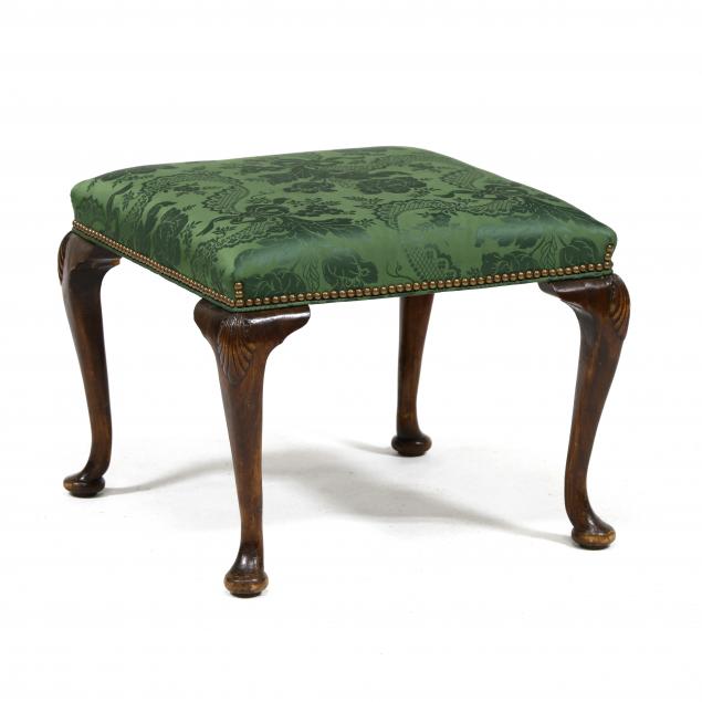 edwardian-queen-anne-style-stool