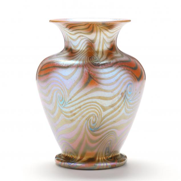 durand-i-king-tut-i-glass-vase