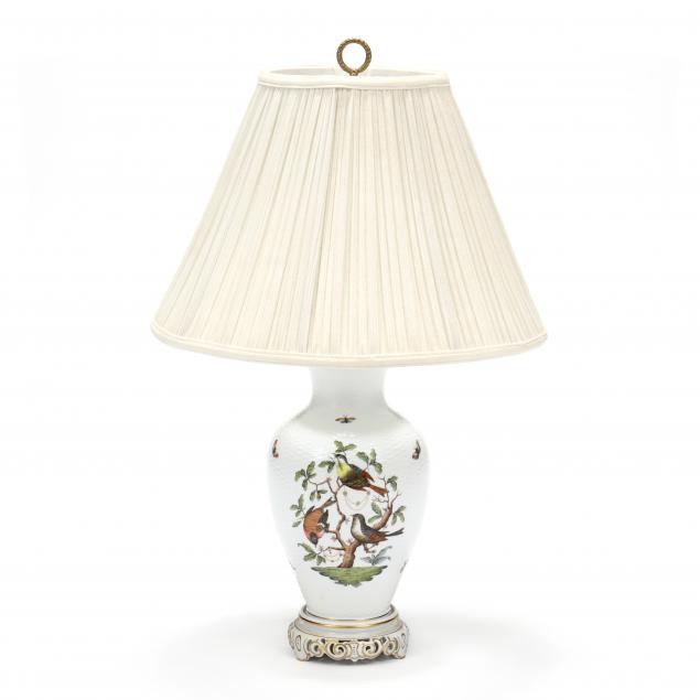 herend-i-rothschild-bird-i-table-lamp