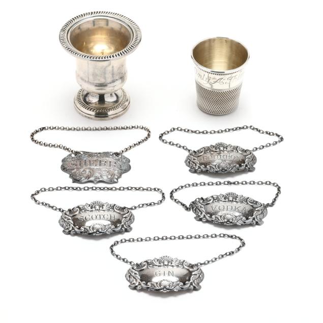 assortment-of-silver-table-and-bar-accessories