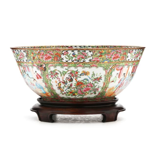 a-large-chinese-export-porcelain-rose-medallion-punch-bowl